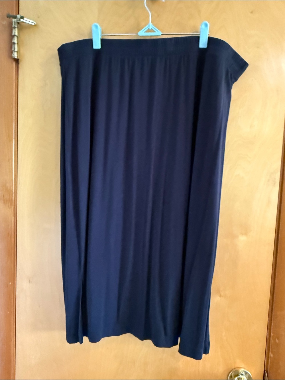 Amazon Essentials Midi Pull-On Skirt